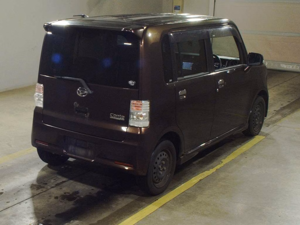 DAIHATSU MOVE CONTE