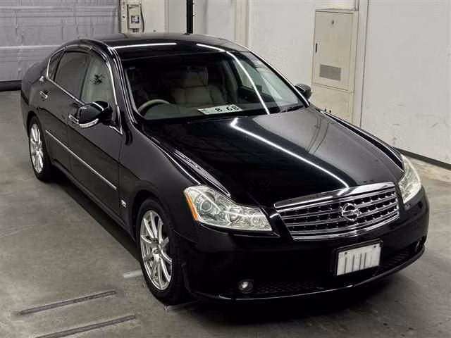 NISSAN FUGA