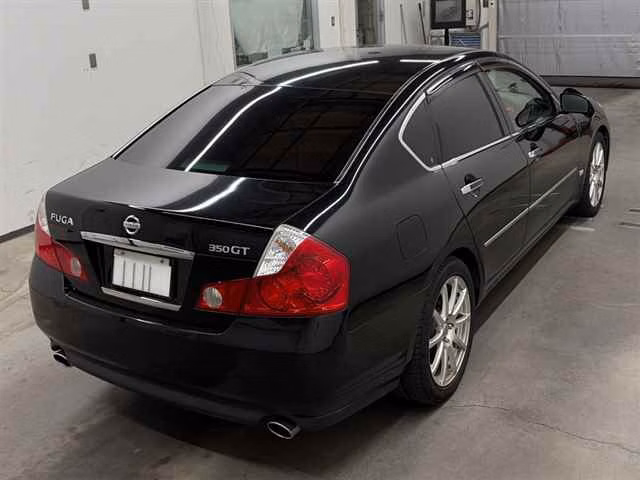 NISSAN FUGA