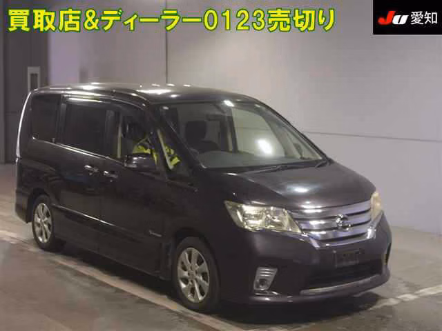 NISSAN SERENA