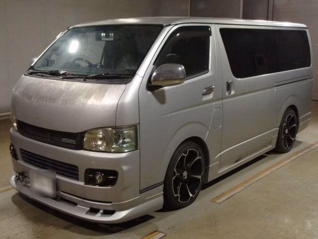 TOYOTA REGIUS ACE