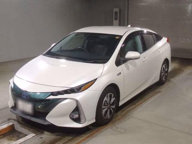 TOYOTA PRIUS PHV