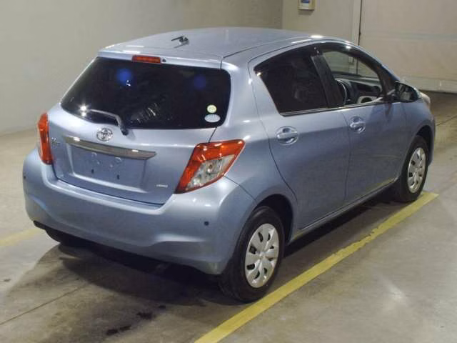 TOYOTA VITZ