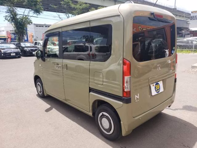 HONDA N-VAN