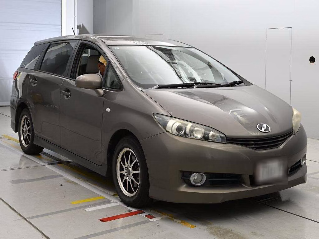 TOYOTA WISH