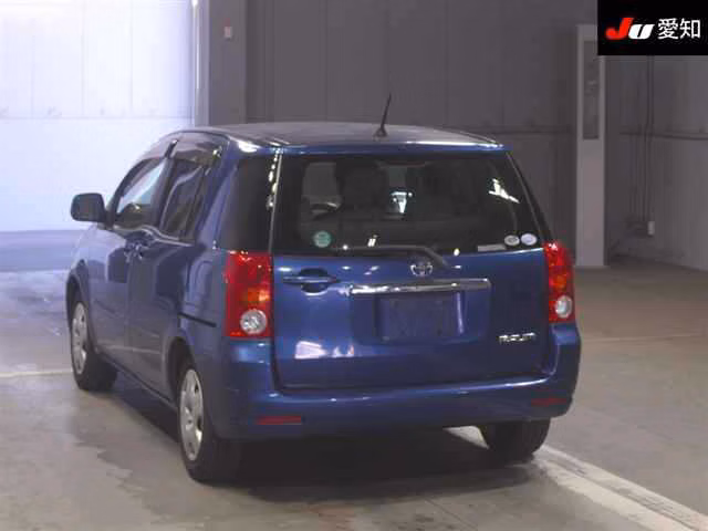 TOYOTA RAUM