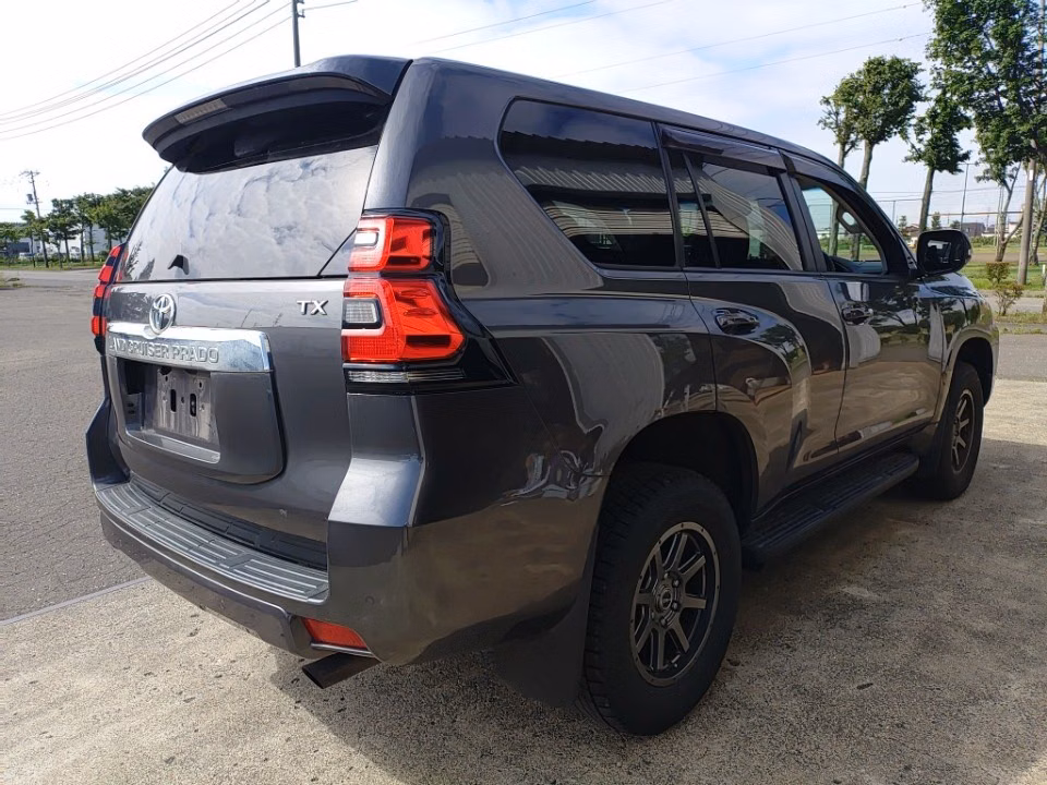 TOYOTA LAND CRUISER PRADO