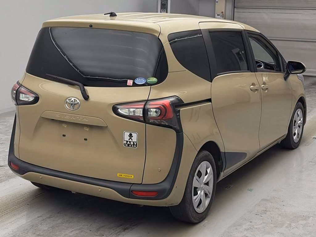 TOYOTA SIENTA