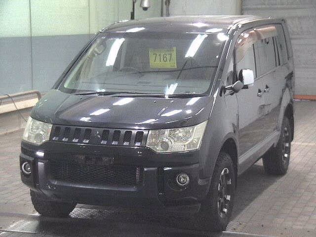 MITSUBISHI DELICA D:5