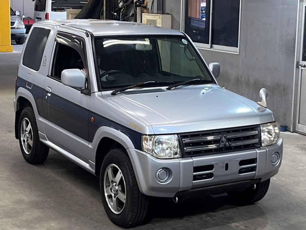 MITSUBISHI PAJERO MINI