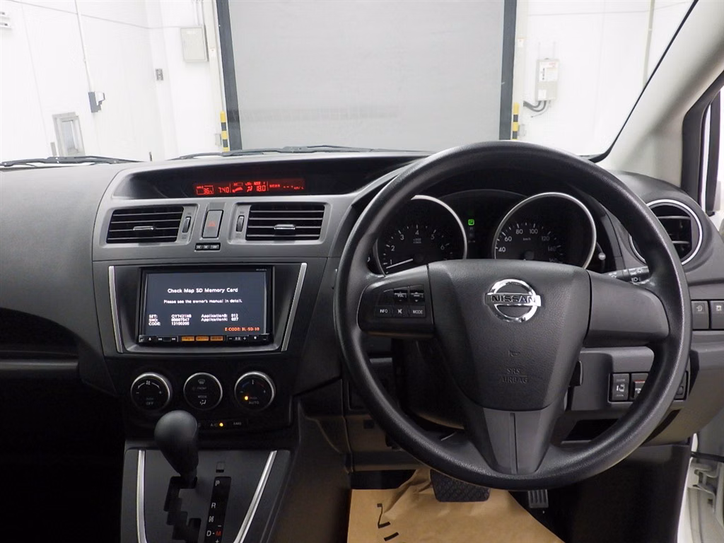 NISSAN LAFESTA