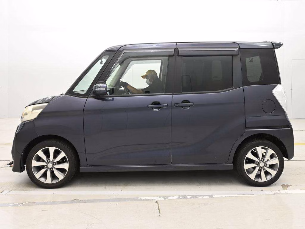 MITSUBISHI EK SPACE