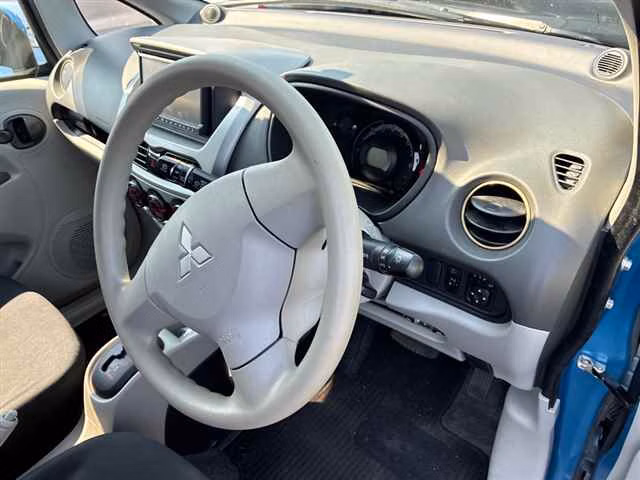 MITSUBISHI I