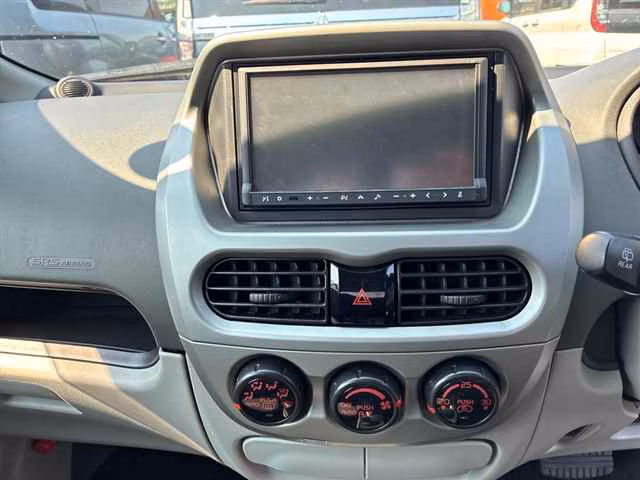 MITSUBISHI I