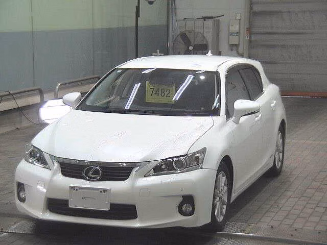 LEXUS CT200H