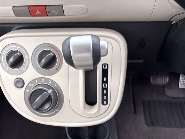 DAIHATSU MIRA COCOA