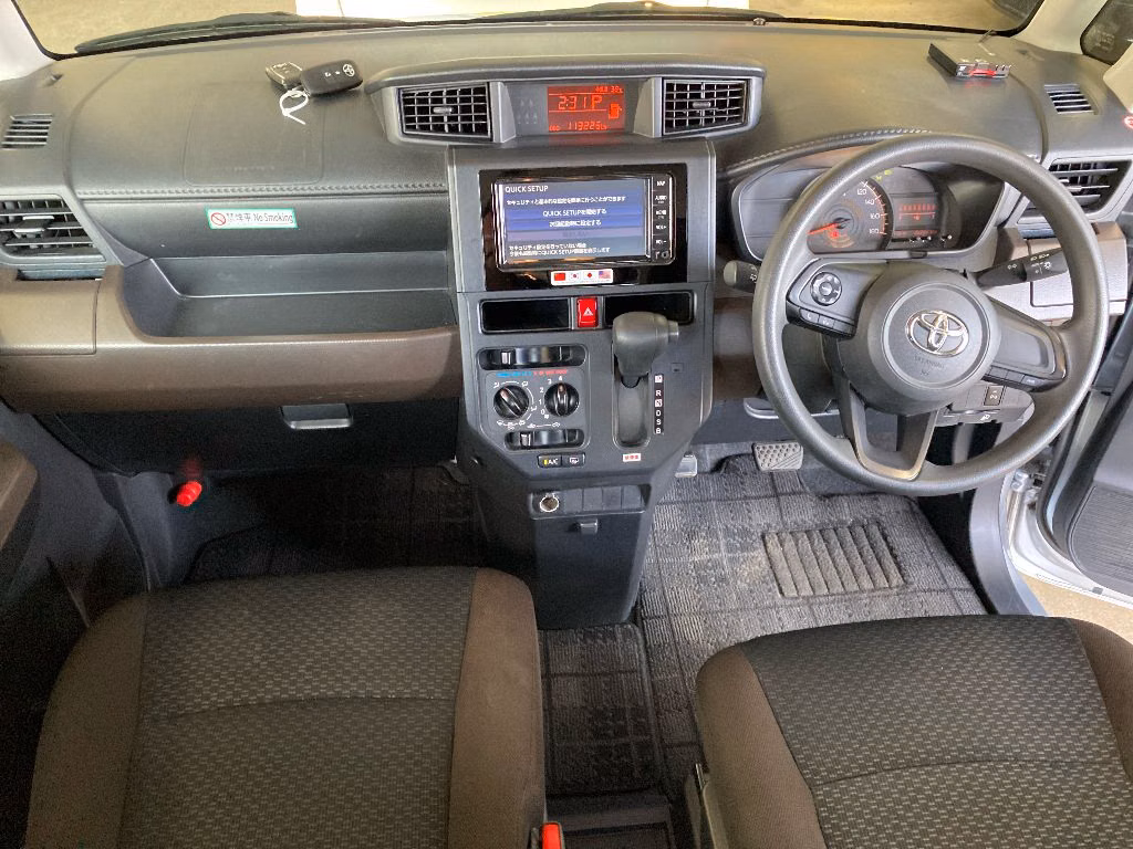 TOYOTA ROOMY