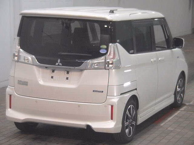 MITSUBISHI DELICA D:2
