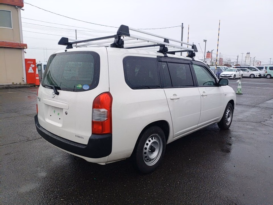 MAZDA FAMILIA
