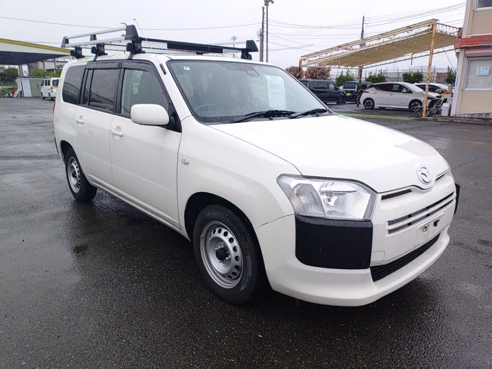 MAZDA FAMILIA