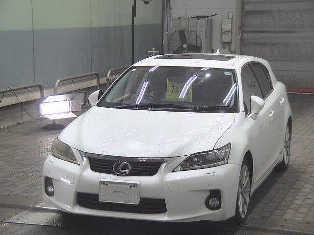 LEXUS CT200H