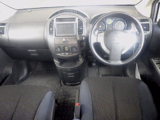 NISSAN LAFESTA