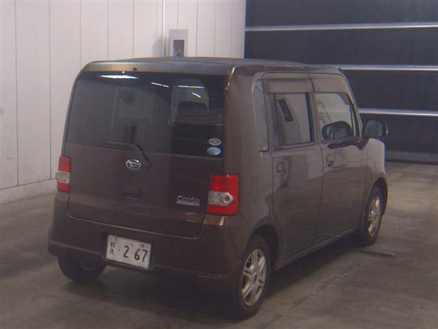 DAIHATSU MOVE CONTE