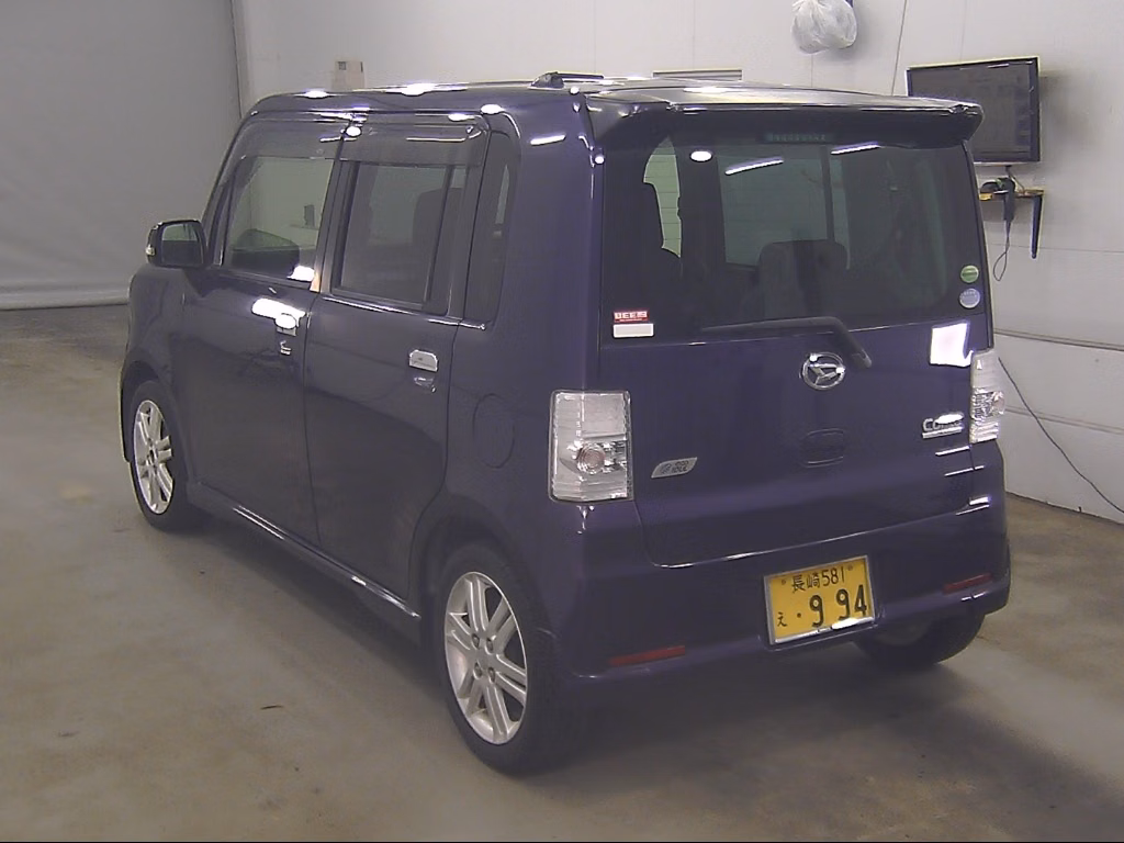 DAIHATSU MOVE CONTE