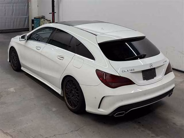 MERCEDES-BENZ CLA-CLASS