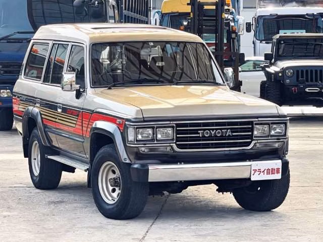 TOYOTA LAND CRUISER