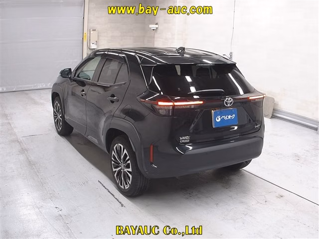 TOYOTA YARIS CROSS