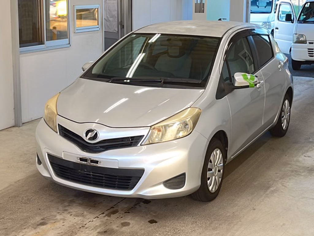 TOYOTA VITZ