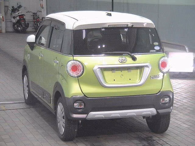 DAIHATSU CAST