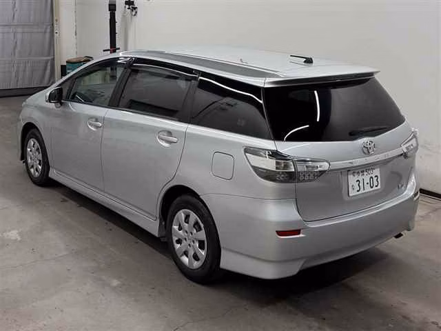 TOYOTA WISH