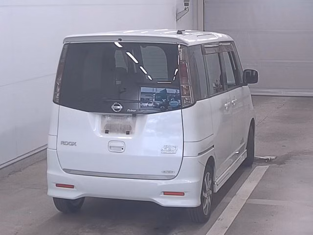 NISSAN ROOX