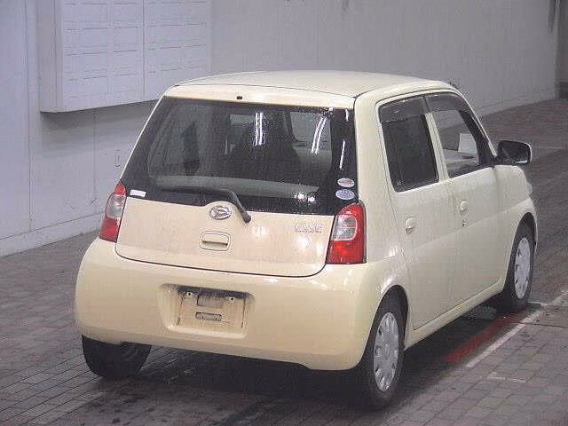 DAIHATSU ESSE