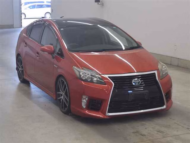 TOYOTA PRIUS
