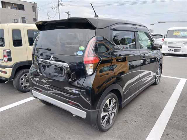 MITSUBISHI EK X