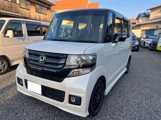 HONDA N-BOX