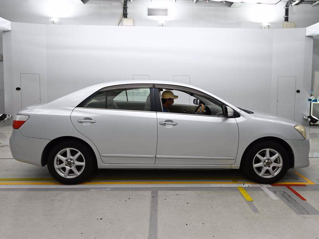 TOYOTA PREMIO