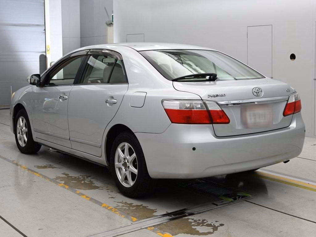 TOYOTA PREMIO