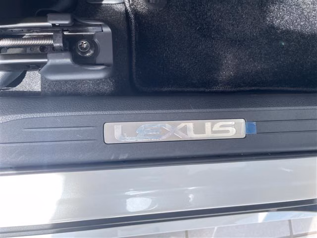 LEXUS LBX