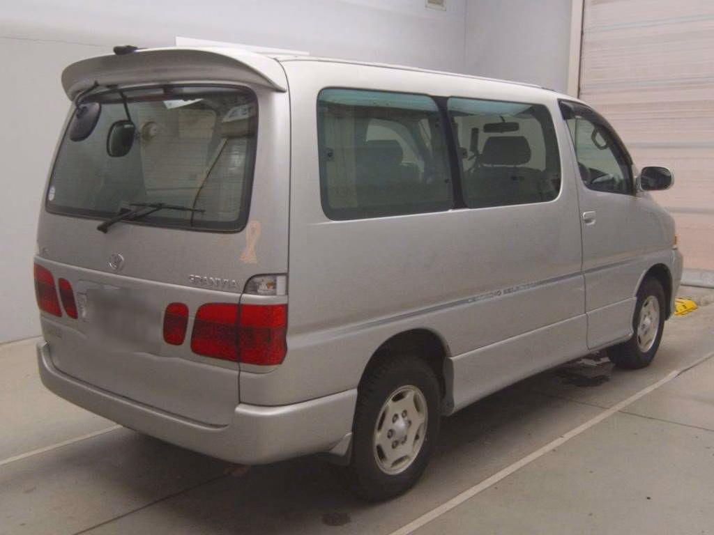 TOYOTA GRANVIA