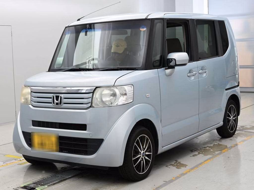HONDA N-BOX