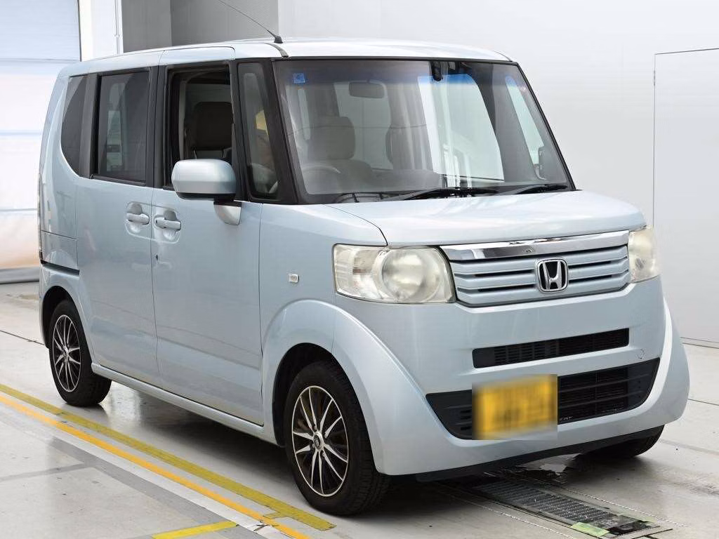 HONDA N-BOX