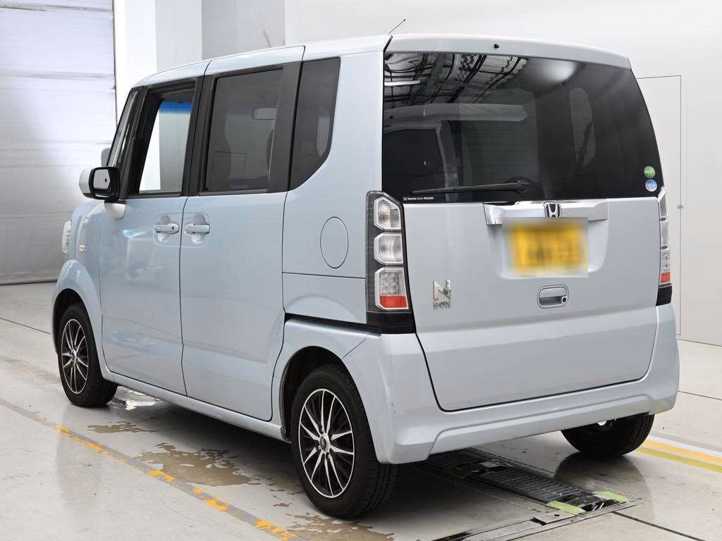 HONDA N-BOX