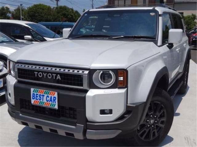 TOYOTA LAND CRUISER PRADO