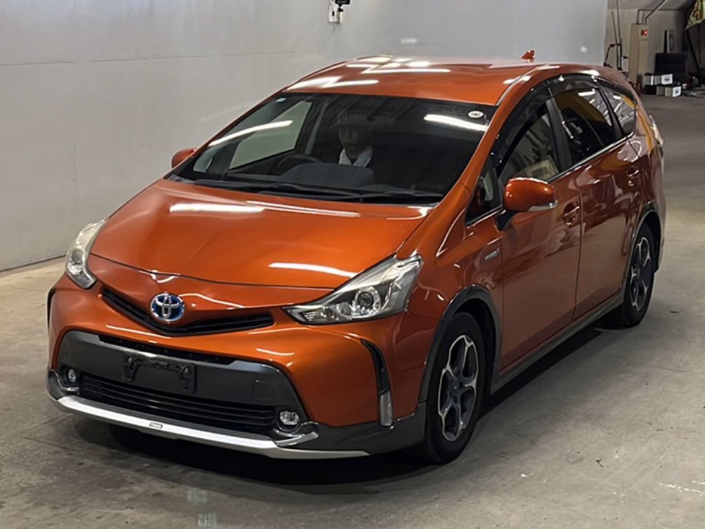 TOYOTA PRIUS ALPHA