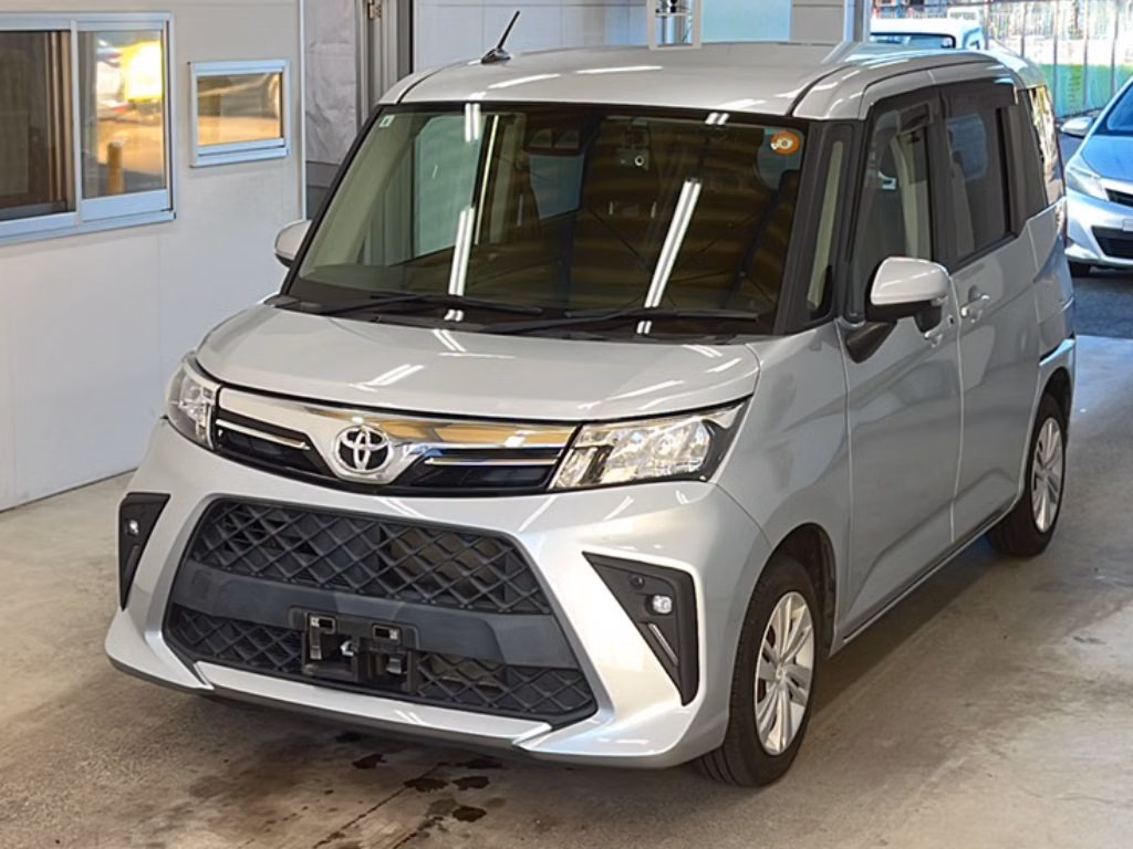 TOYOTA ROOMY