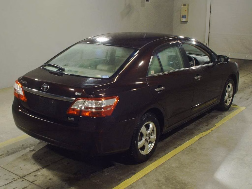 TOYOTA PREMIO